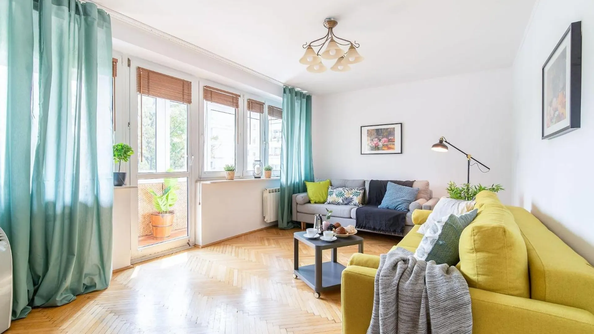 Smolna 8 - Warm Apartment With Balcony By Noclegi Renters Warsaw 0*,  Poland